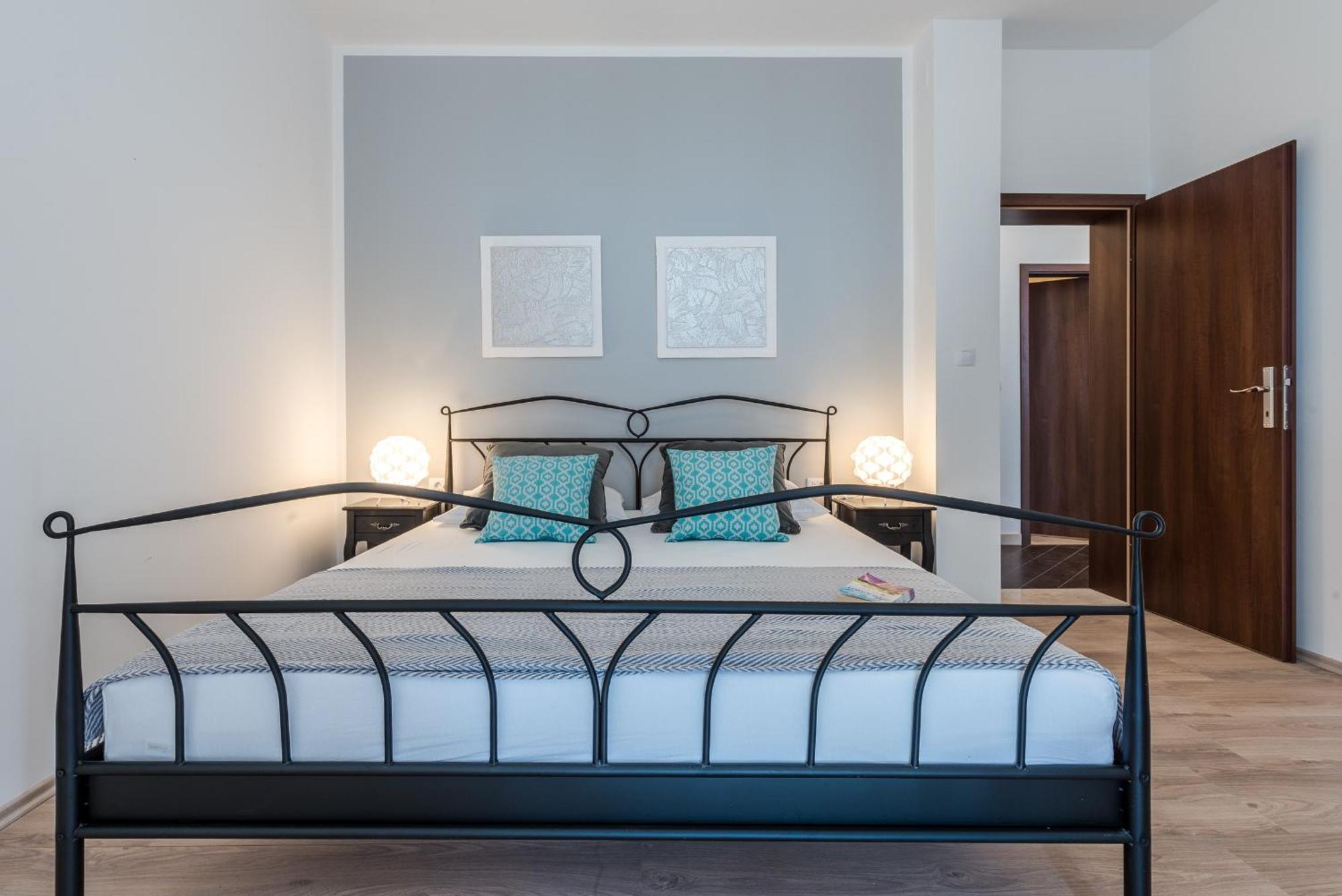 Apartments Villa Made 4U Млини Стая снимка