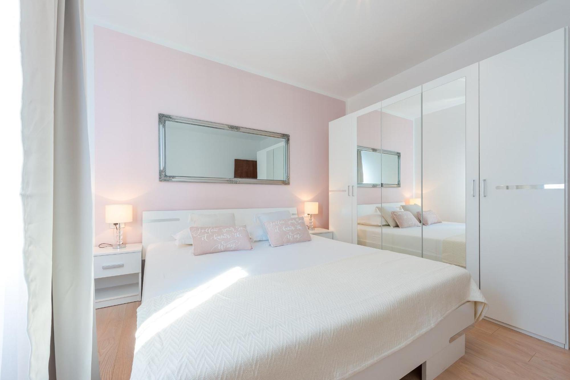 Apartments Villa Made 4U Млини Стая снимка